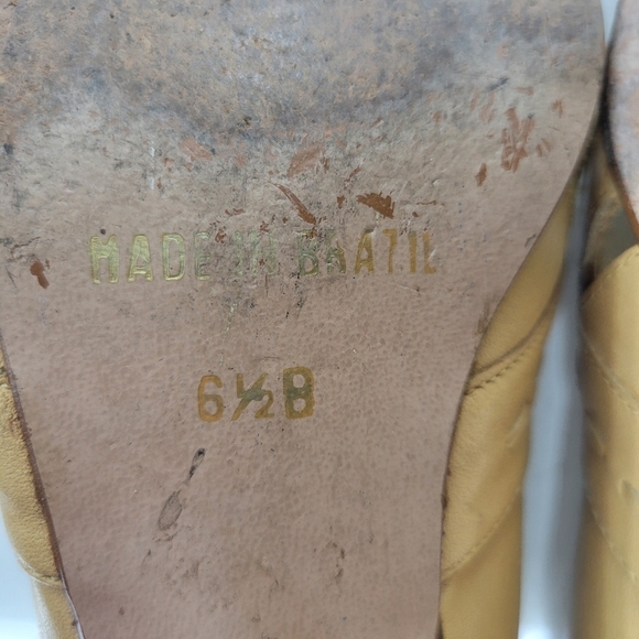 ❤️ 3 for $35 Vintage peep toe low kitten leather cut out heels beige oatmeal 6.5 - Picture 9 of 9